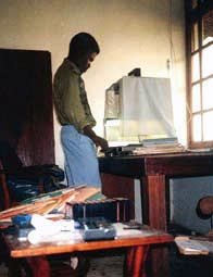 Microfilmage des archives Aequatoria en 1992-1993