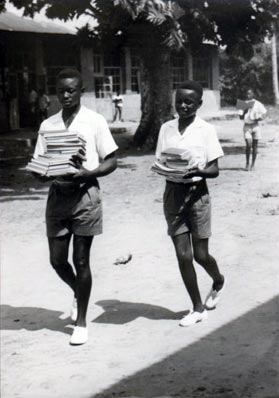 Etudiants du Petit Sminaire  Bokuma, vers 1950